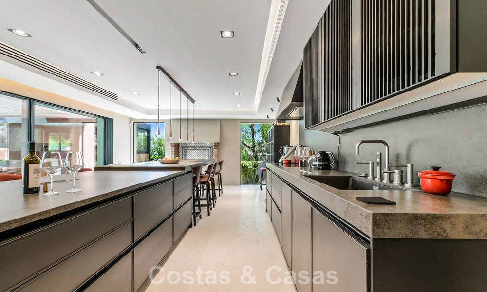Rustic luxury villa for sale with private heated pool and contemporary interior, east of Marbella centre 786367