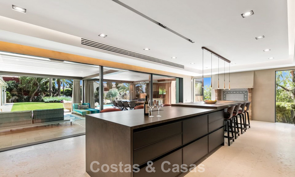 Rustic luxury villa for sale with private heated pool and contemporary interior, east of Marbella centre 786368