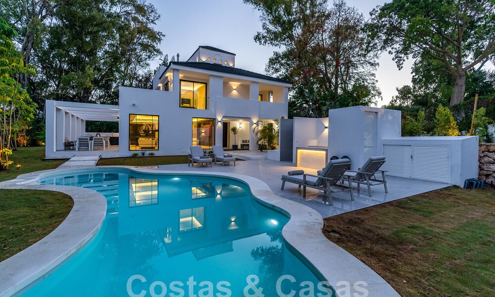 Contemporary renovated luxury villa for sale in the heart of Nueva Andalucia's golf valley, Marbella 54781