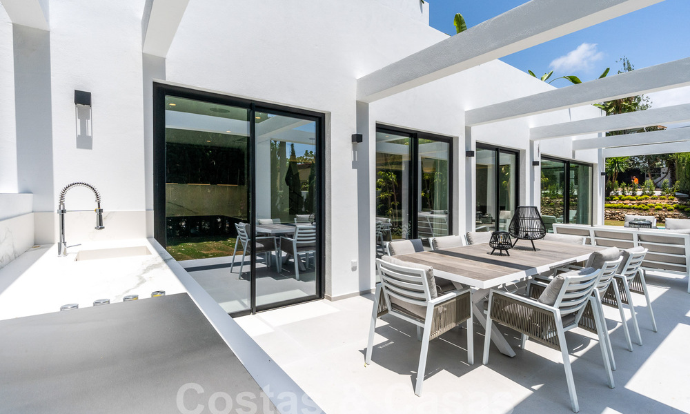 Contemporary renovated luxury villa for sale in the heart of Nueva Andalucia's golf valley, Marbella 54797