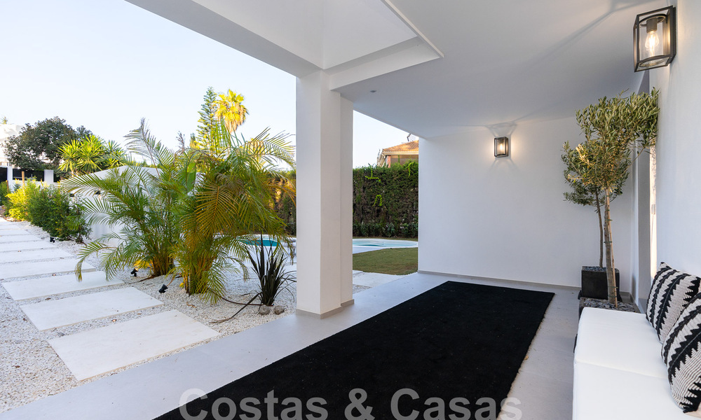 Contemporary renovated luxury villa for sale in the heart of Nueva Andalucia's golf valley, Marbella 54803