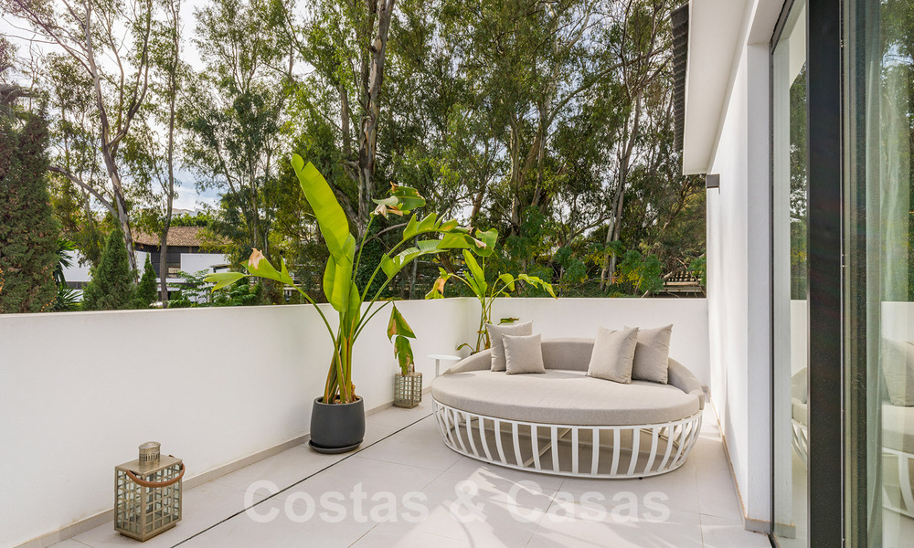 Contemporary renovated luxury villa for sale in the heart of Nueva Andalucia's golf valley, Marbella 61998