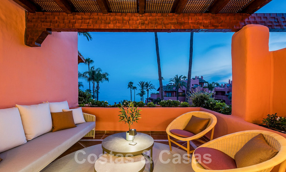 Luxury penthouse for sale in an exclusive beachfront complex on the New Golden Mile, Marbella - Estepona 55104