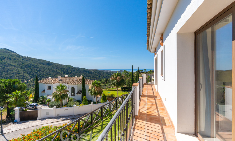 Detached luxury villa in a classic Spanish style for sale with sublime sea views in Marbella - Benahavis 55138