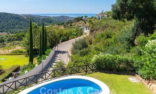 Detached luxury villa in a classic Spanish style for sale with sublime sea views in Marbella - Benahavis 55158 