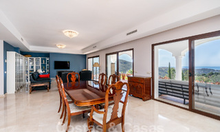 Detached luxury villa in a classic Spanish style for sale with sublime sea views in Marbella - Benahavis 55170 