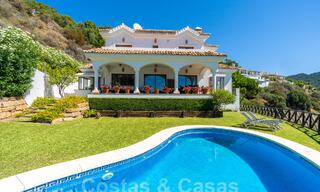 Detached luxury villa in a classic Spanish style for sale with sublime sea views in Marbella - Benahavis 55180 