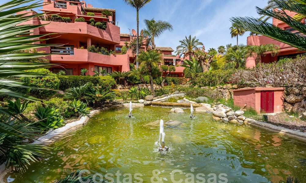 Luxury garden apartment for sale in a frontline beach complex on the New Golden Mile between Marbella and Estepona 55281
