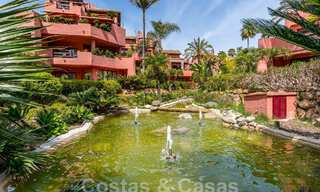 Luxury garden apartment for sale in a frontline beach complex on the New Golden Mile between Marbella and Estepona 55281 