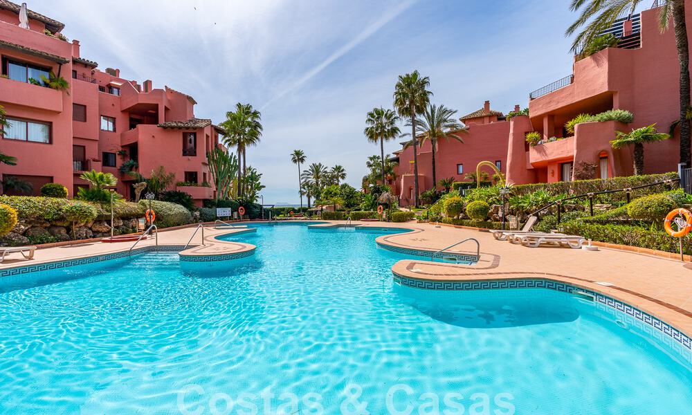 Luxury garden apartment for sale in a frontline beach complex on the New Golden Mile between Marbella and Estepona 55305