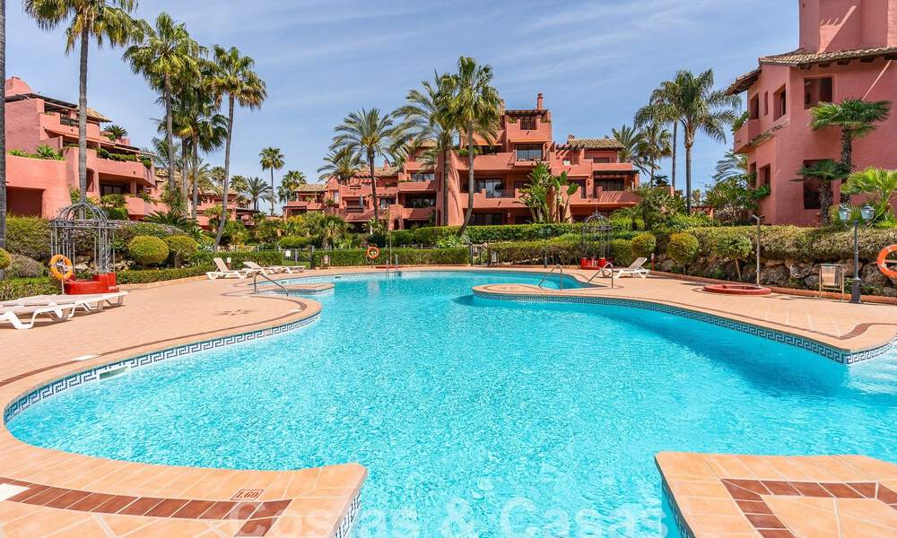 Luxury garden apartment for sale in a frontline beach complex on the New Golden Mile between Marbella and Estepona 55306