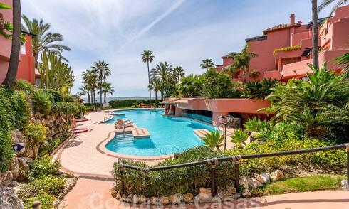 Luxury garden apartment for sale in a frontline beach complex on the New Golden Mile between Marbella and Estepona 55308