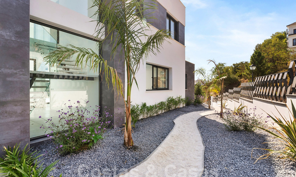 Brand new, modern luxury villa for sale with panoramic views in Marbella - Benahavis 61444