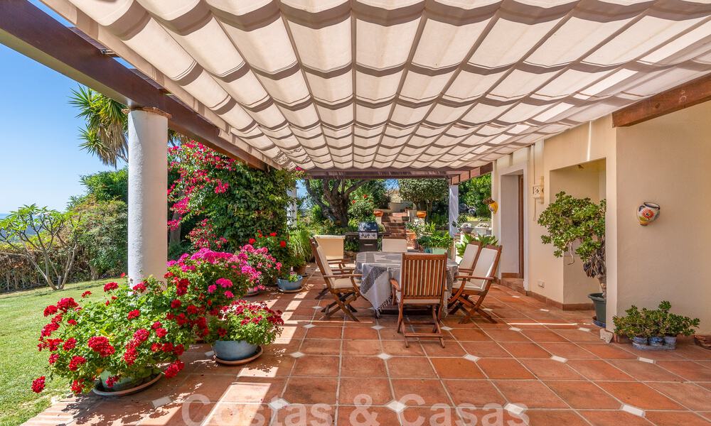 Spanish luxury villa for sale with panoramic views in gated community surrounded by nature in Marbella - Benahavis 55362