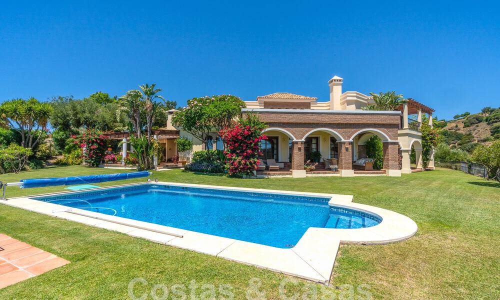 Spanish luxury villa for sale with panoramic views in gated community surrounded by nature in Marbella - Benahavis 55365