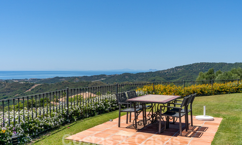 Spanish luxury villa for sale with panoramic views in gated community surrounded by nature in Marbella - Benahavis 55367