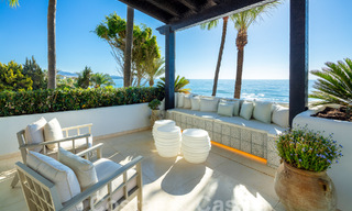 Luxury beachfront penthouse for sale with frontal sea views in Puente Romano on Marbella's Golden Mile 55077 
