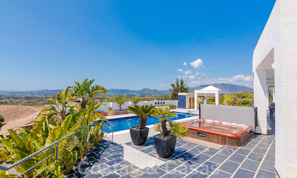 Spacious luxury villa for sale with panoramic sea views on a large plot in Mijas, Costa del Sol 55609