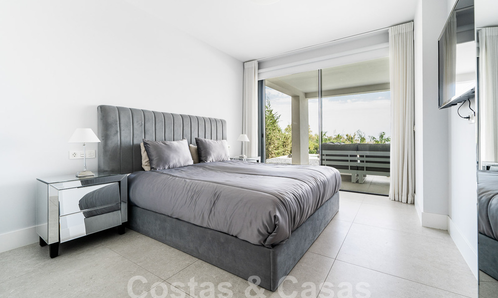 Luxurious, modern, ground floor apartment for sale with private heated pool and sea views, in Marbella - Benahavis 55626