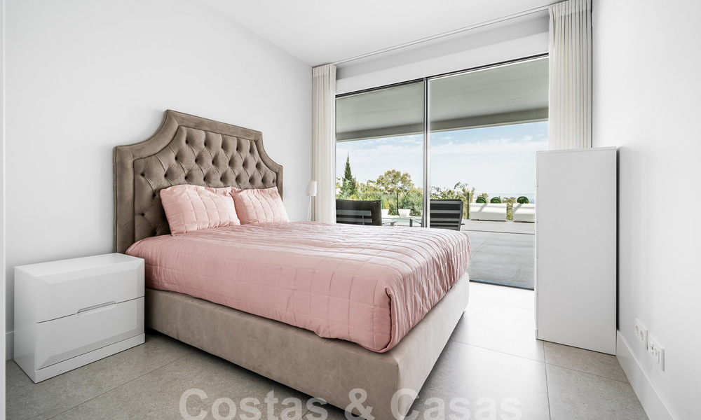 Luxurious, modern, ground floor apartment for sale with private heated pool and sea views, in Marbella - Benahavis 55628