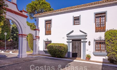 Beautiful, picturesque house for sale immersed in Andalusian charm a stone's throw from the beach in Guadalmina Baja, Marbella 55371