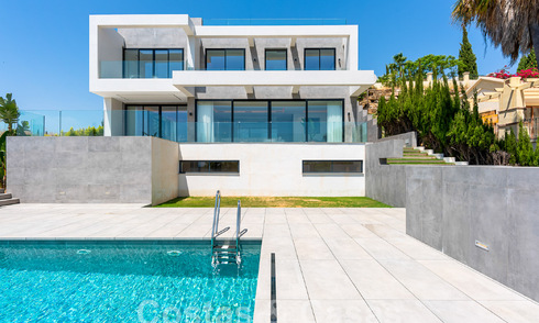New, modernist designer villa for sale with stunning sea views in five-star golf resort in Marbella - Benahavis 55834