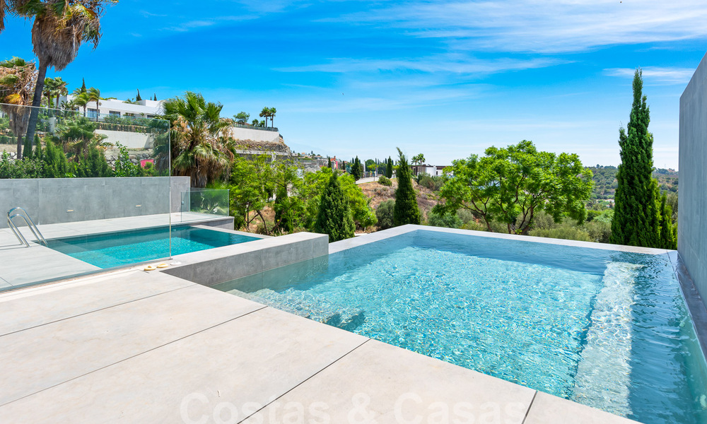 New, modernist designer villa for sale with stunning sea views in five-star golf resort in Marbella - Benahavis 55891