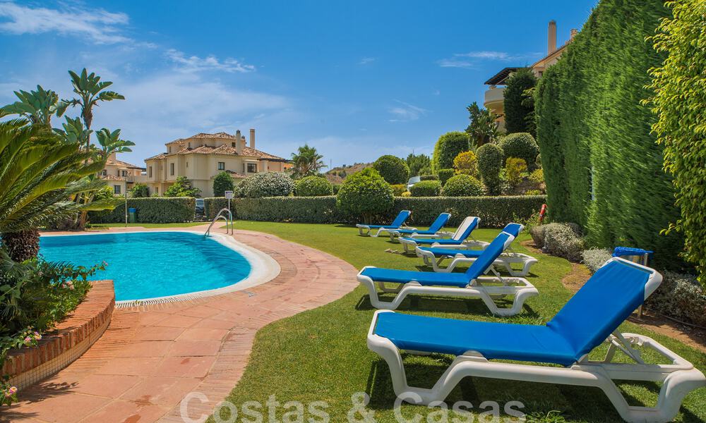 Luxurious duplex penthouse for sale in gated complex adjacent to golf course in Marbella - Benahavis 56029