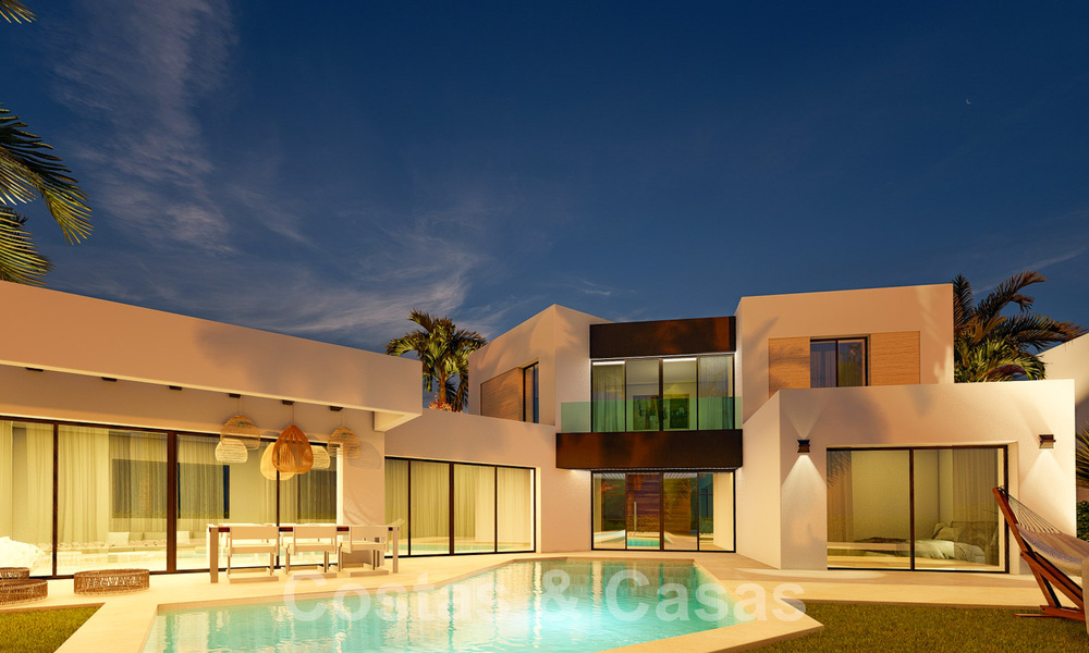 New, modern luxury villas for sale on frontline golf with sea views, close to all amenities in Estepona city 55728