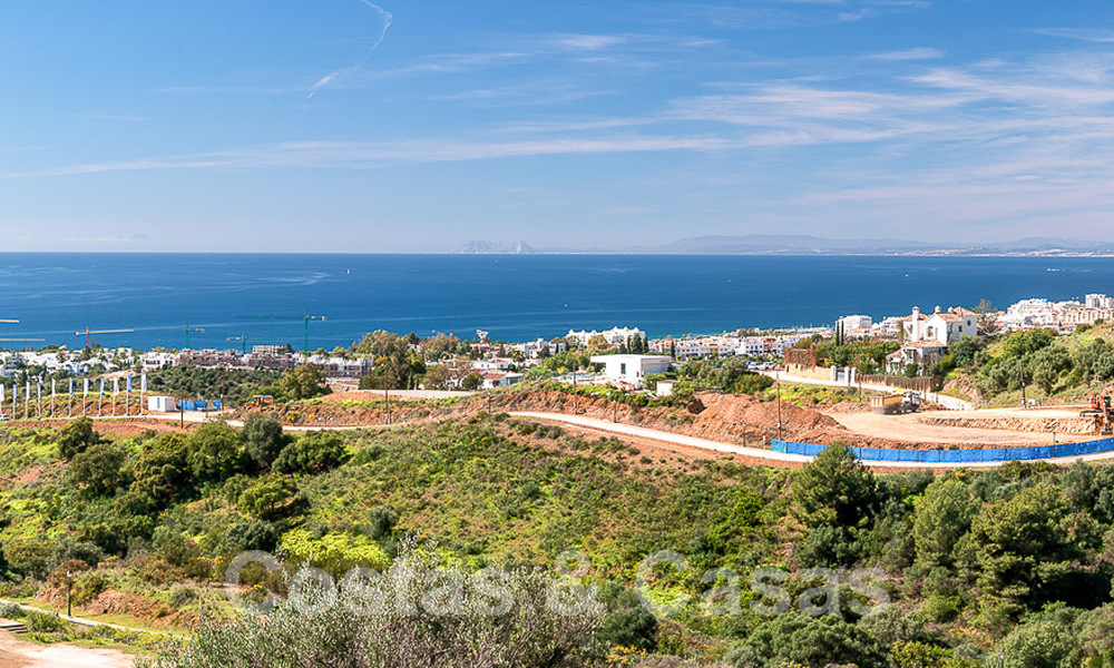 New passive modern apartments in a 5-star boutique resort for sale in Marbella with stunning sea views and a private pool 55418