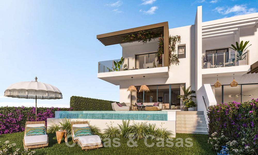 New development consisting of townhouses for sale, a stone's throw from the Golf Club in Mijas Costa, Costa del Sol 55620