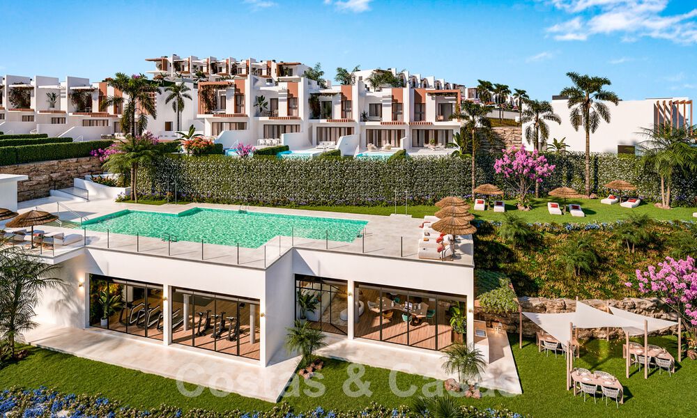 New development consisting of townhouses for sale, a stone's throw from the Golf Club in Mijas Costa, Costa del Sol 61200