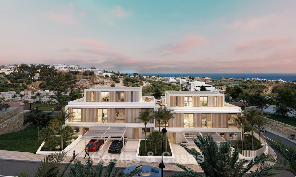 New development of 10 boutique homes for sale with stunning golf and sea views and private pool west of Estepona town centre 56281