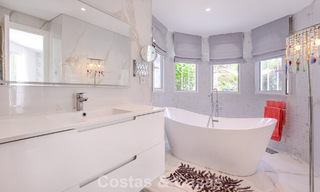 Stylish, single-storey villa for sale within walking distance of the beach on the New Golden Mile between Marbella and Estepona 56507 