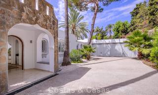 Stylish, single-storey villa for sale within walking distance of the beach on the New Golden Mile between Marbella and Estepona 56519 