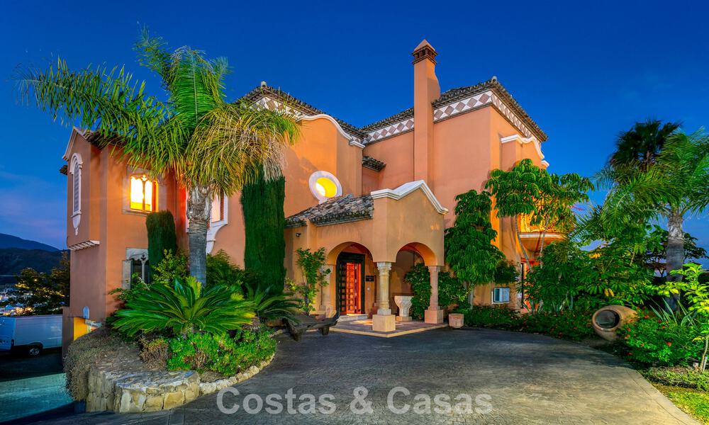 Prestigious luxury villa for sale in a classic Spanish style with sea views in La Quinta in Marbella - Benahavis 56521