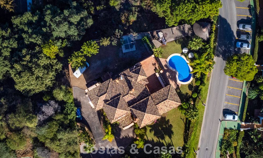 Prestigious luxury villa for sale in a classic Spanish style with sea views in La Quinta in Marbella - Benahavis 56525