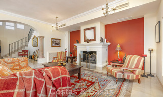 Prestigious luxury villa for sale in a classic Spanish style with sea views in La Quinta in Marbella - Benahavis 56533 
