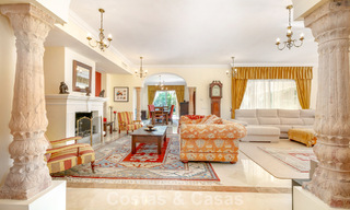 Prestigious luxury villa for sale in a classic Spanish style with sea views in La Quinta in Marbella - Benahavis 56537 