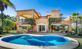 Prestigious luxury villa for sale in a classic Spanish style with sea views in La Quinta in Marbella - Benahavis 56558 