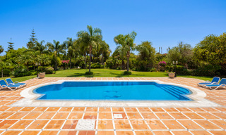 Luxury Andalusian-style villa surrounded by greenery on a large plot in Marbella - Estepona 56305 
