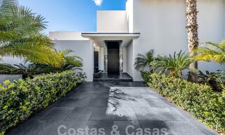 Contemporary luxury villa for sale with sea views in five-star golf resort in Marbella - Benahavis 56753 
