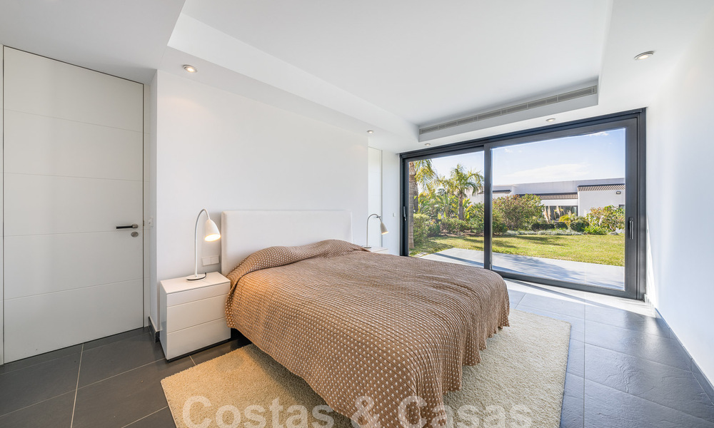 Contemporary luxury villa for sale with sea views in five-star golf resort in Marbella - Benahavis 56756