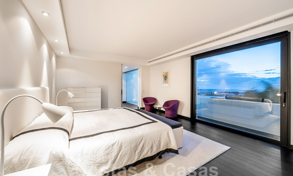Contemporary luxury villa for sale with sea views in five-star golf resort in Marbella - Benahavis 56767