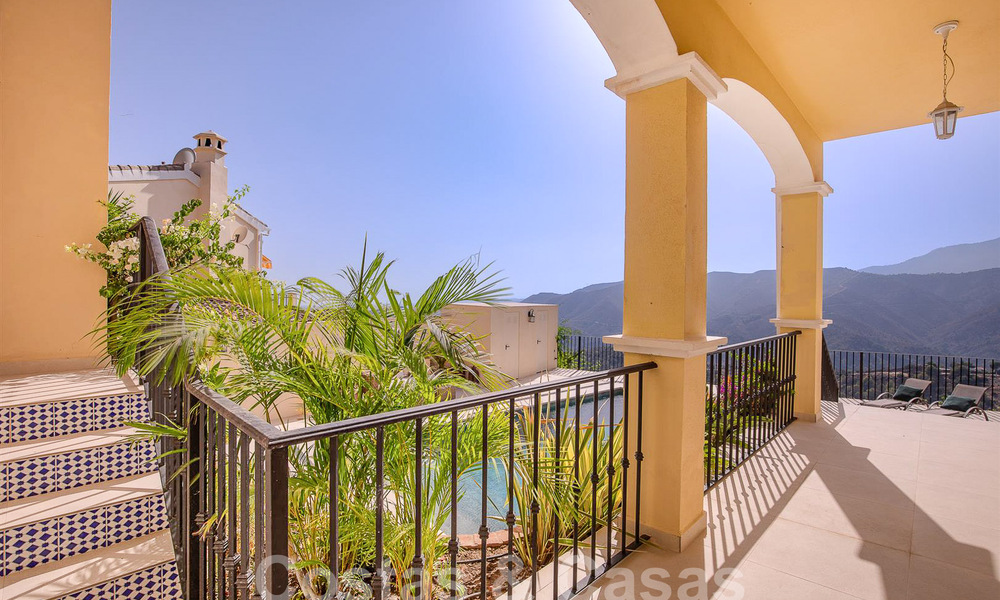 Spanish luxury villa for sale with panoramic sea views in a gated community in the hills of Marbella 57326