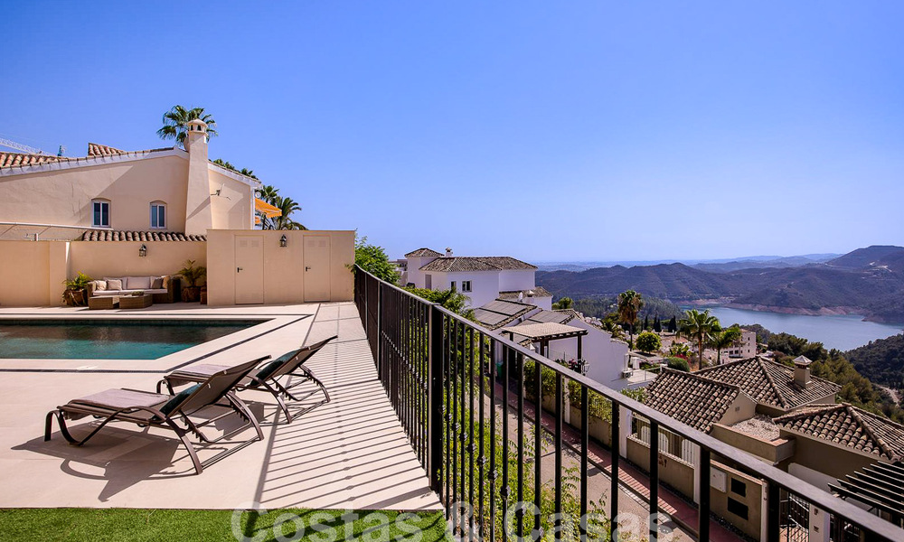 Spanish luxury villa for sale with panoramic sea views in a gated community in the hills of Marbella 57331