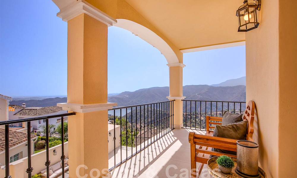 Spanish luxury villa for sale with panoramic sea views in a gated community in the hills of Marbella 57339