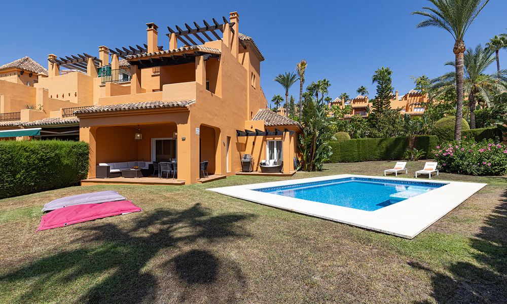 Stylishly renovated semi-detached villa for sale with large private pool in Marbella - Benahavis 56386