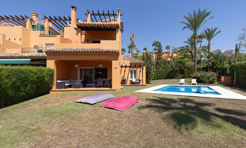 Stylishly renovated semi-detached villa for sale with large private pool in Marbella - Benahavis 56387