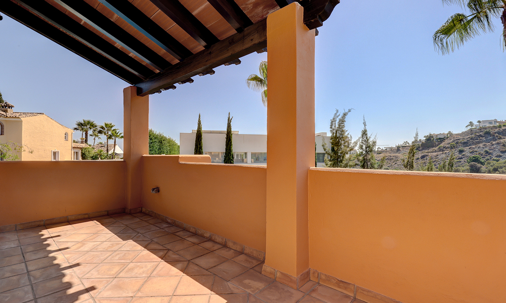 Stylishly renovated semi-detached villa for sale with large private pool in Marbella - Benahavis 56433